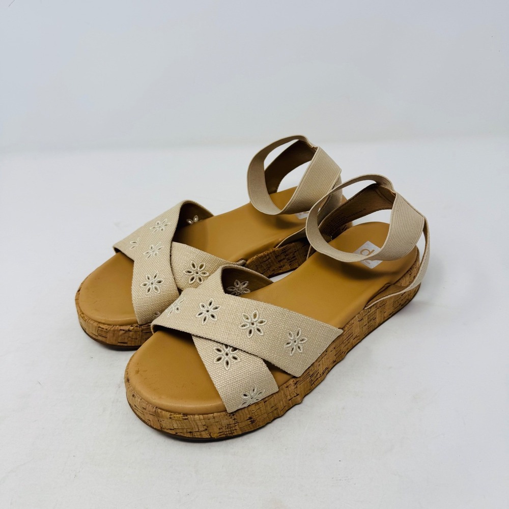 Dolce Vita Sevilla Tan‎ Cork Platform Sandals Embroidered Eyelet Demure Size 5